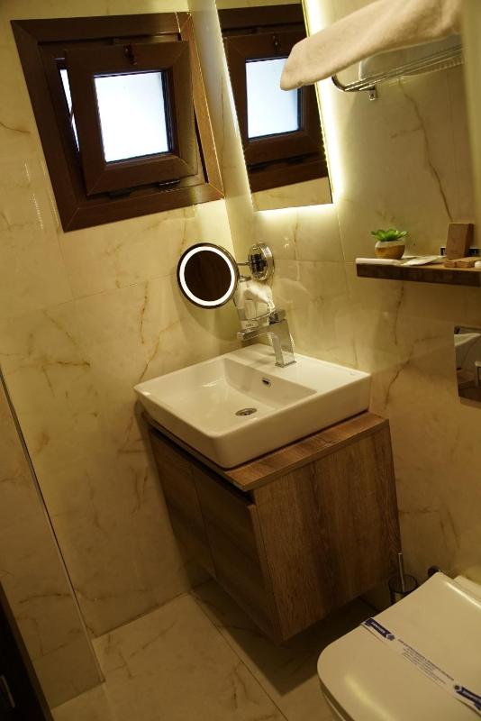 Standard Single Room with Mountain View image 2