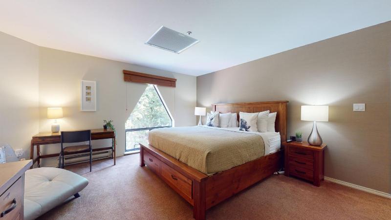 2BR | Ironwood | Fireplace | Common Area Hot Tub | Private Patio | Parking - image 27