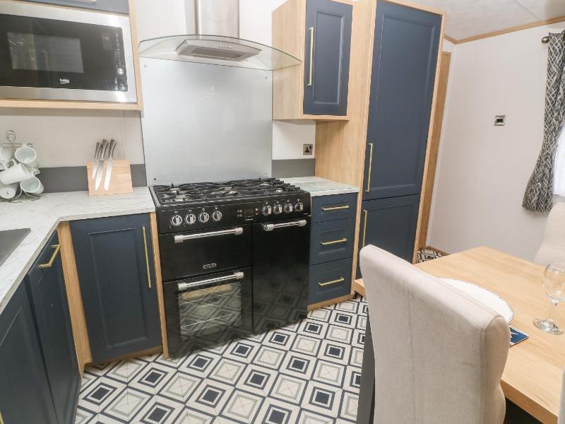 Chantry Lodge - image 31