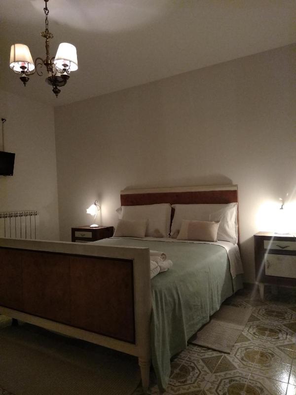 Basic Double Room with Private Bathroom image 4