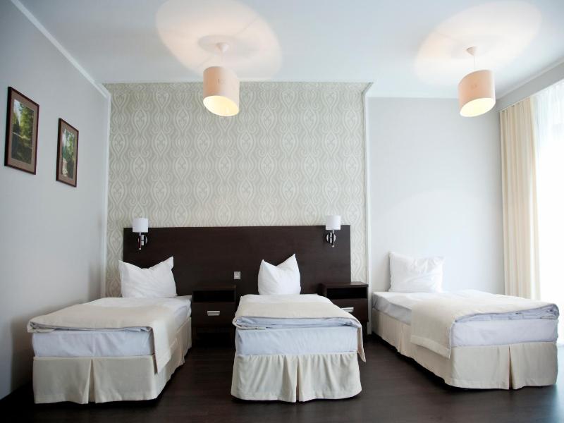 Triple Room image 2
