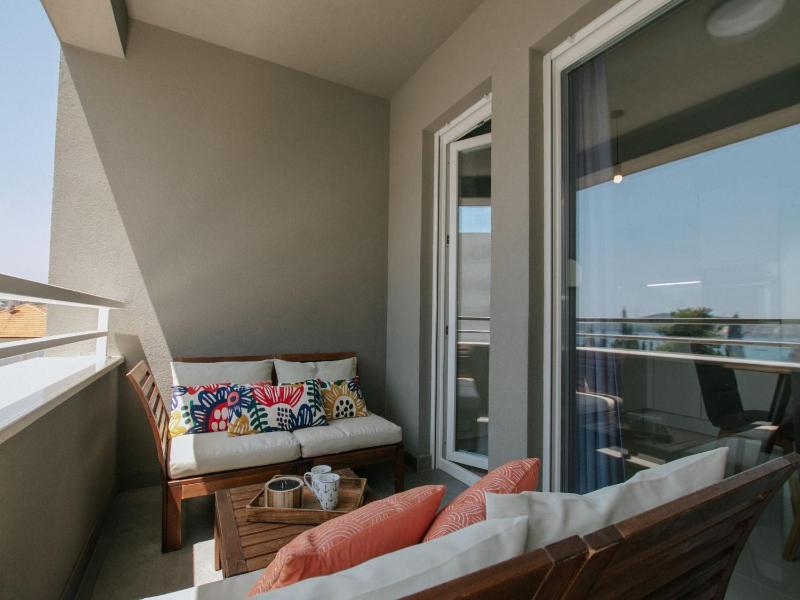 Two bedroom apartment with Sea view image 3