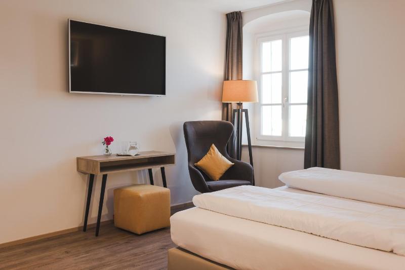 Superior Double Room image 4