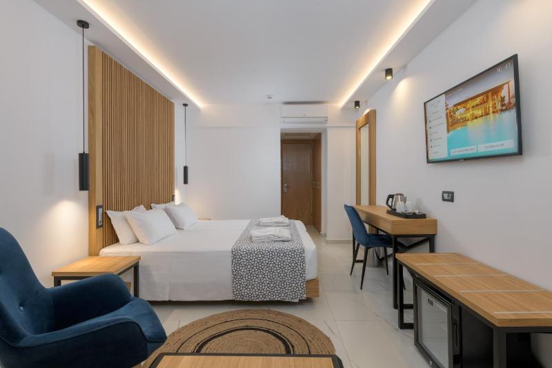 Oceanis Beach Hotel - image 12