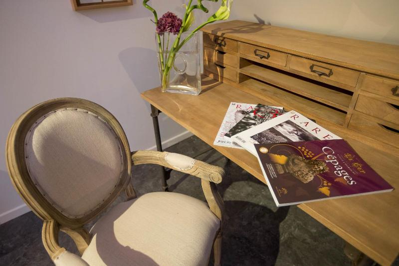 Suite (2 Adults) image 2