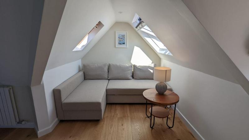 Deluxe Double Room with Partial Sea View image 2