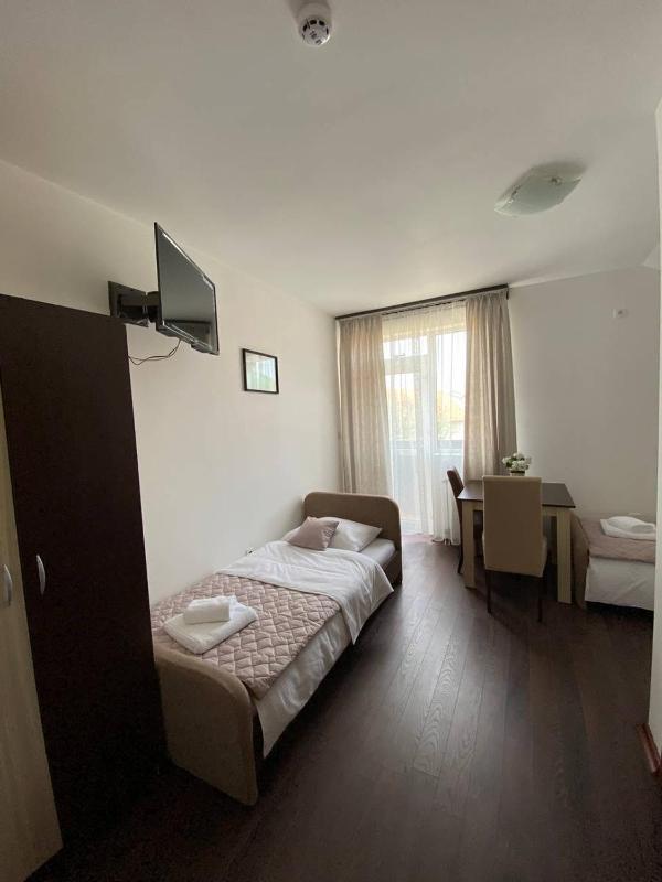 Triple Room with Terrace image 2