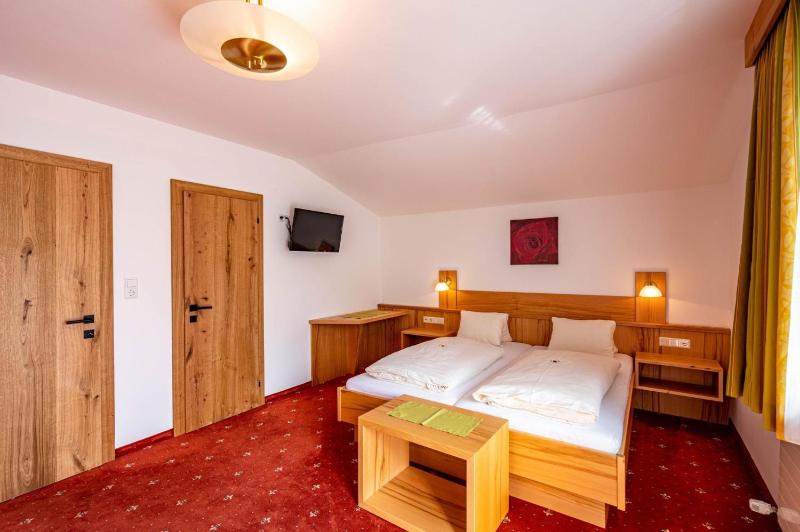 Two-Bedroom Apartment with Balcony image 2