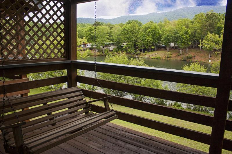 Two-Bedroom Villa with 1 Bath image 3