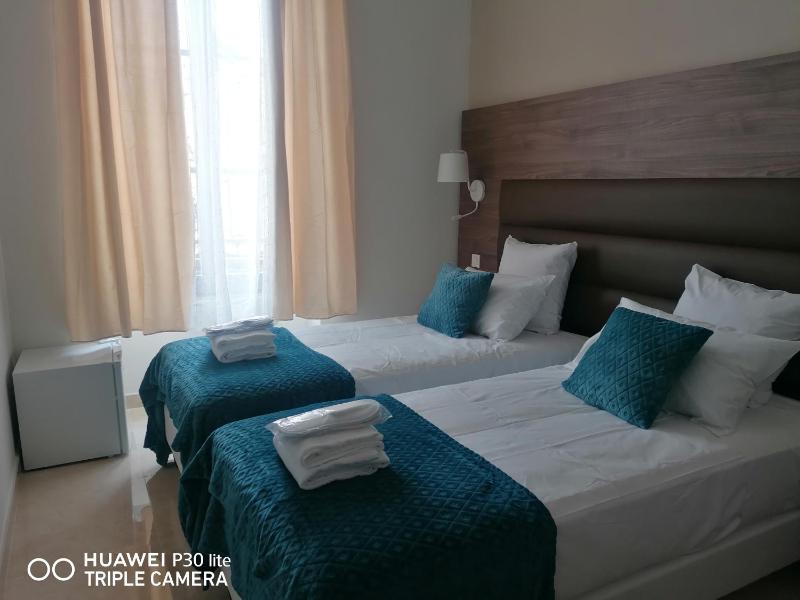 SQUARE HOTEL - image 14