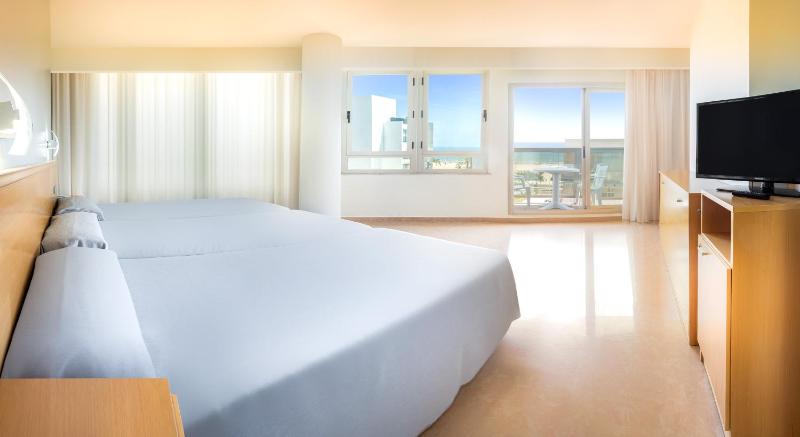 Double Room with Sea View and Extra Bed with Terrace  (3 Adults) image 4