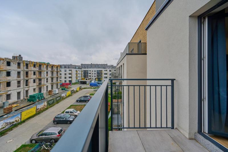 Jagodno Wrocław Kajdasza Studio z Bezpłatnym Garażem by Noclegi Renters - image 12