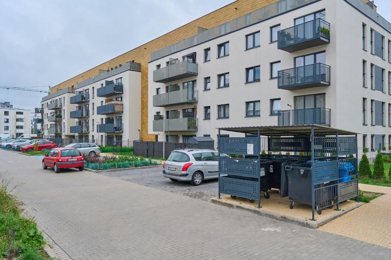Jagodno Wrocław Kajdasza Studio z Bezpłatnym Garażem by Noclegi Renters - image 14