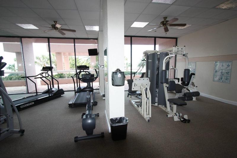5F Crescent Beach Club - image 38