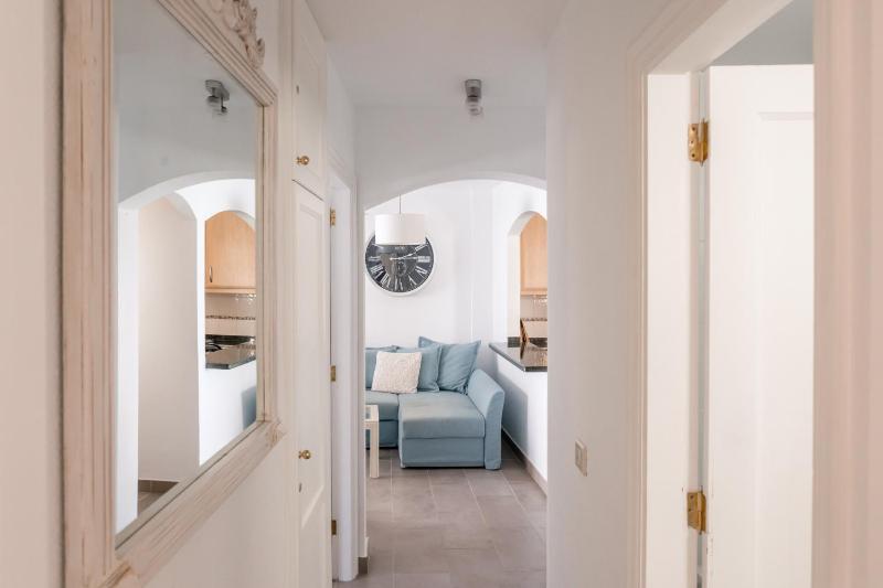 Apartamento a 50M del mar en La Caleta - image 20