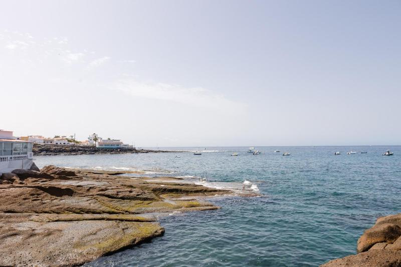 Apartamento a 50M del mar en La Caleta - image 19