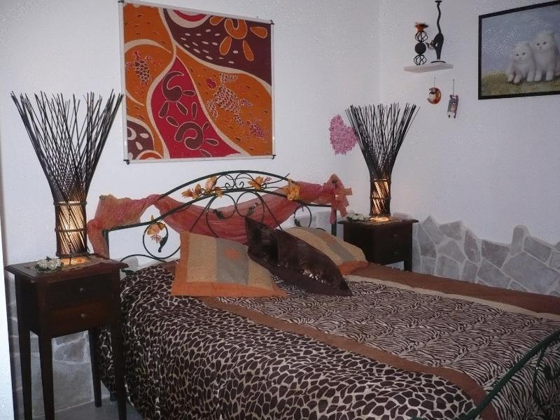 Twin Room image 1