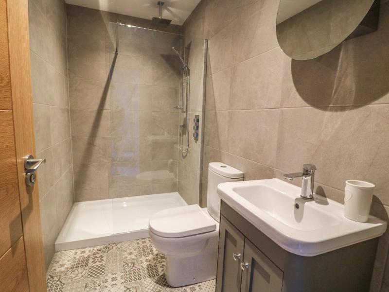 Apartment 6 Bay View - image 8