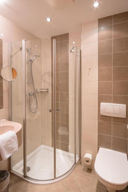 Single Room with Balcony image 2