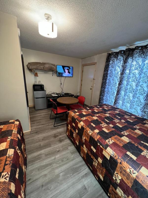 Non Smoking - Double Room image 3