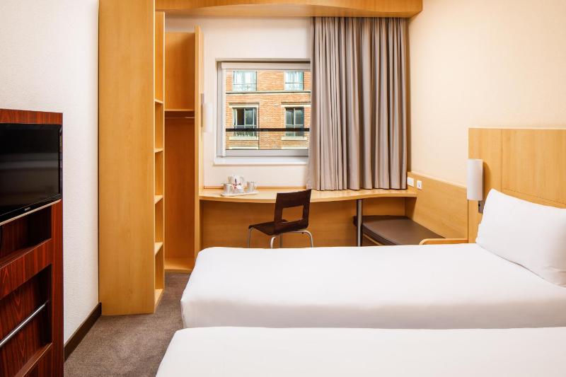 ibis Nottingham Centre - image 23