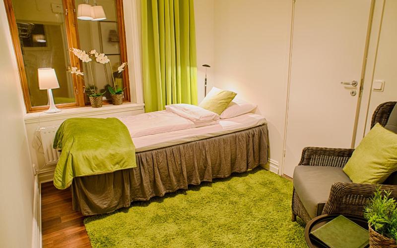Single Room image 3