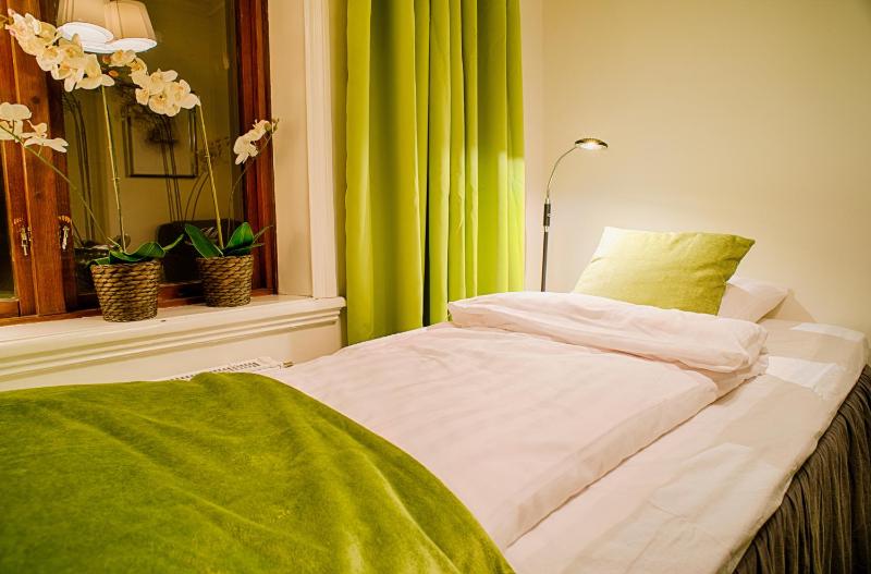 Single Room image 1