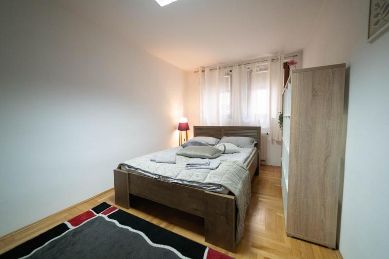 Apartman Yellow House - image 12