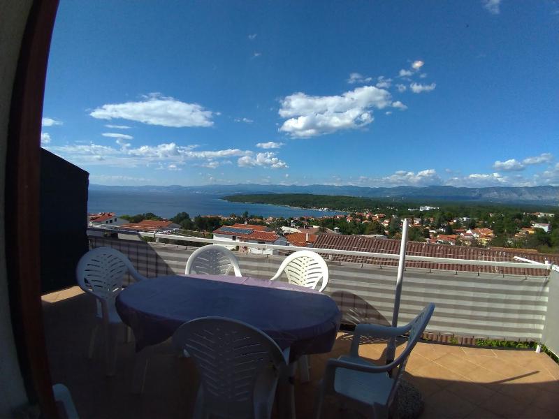 Two-Bedroom Apartment with Terrace and Sea View image 3