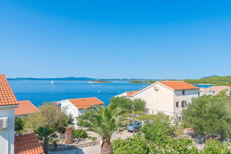 Two-Bedroom Apartment with Terrace and Sea View image 2