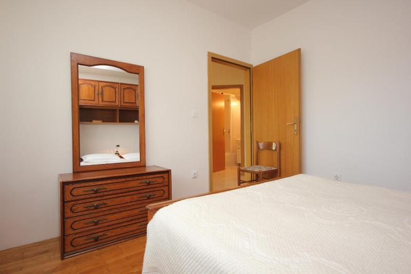 Two-Bedroom Apartment with Terrace and Sea View image 4