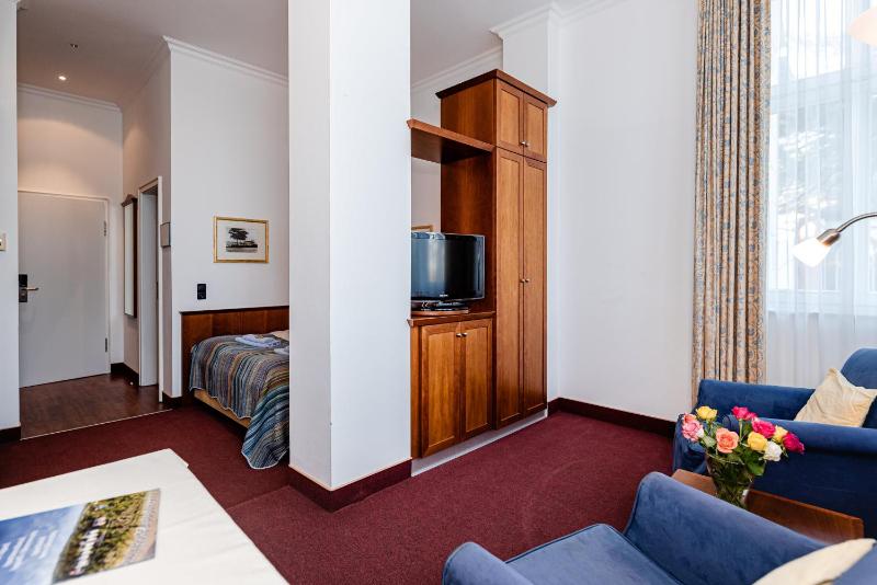 Studio Apartment image 1