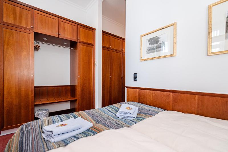 Studio Apartment image 4