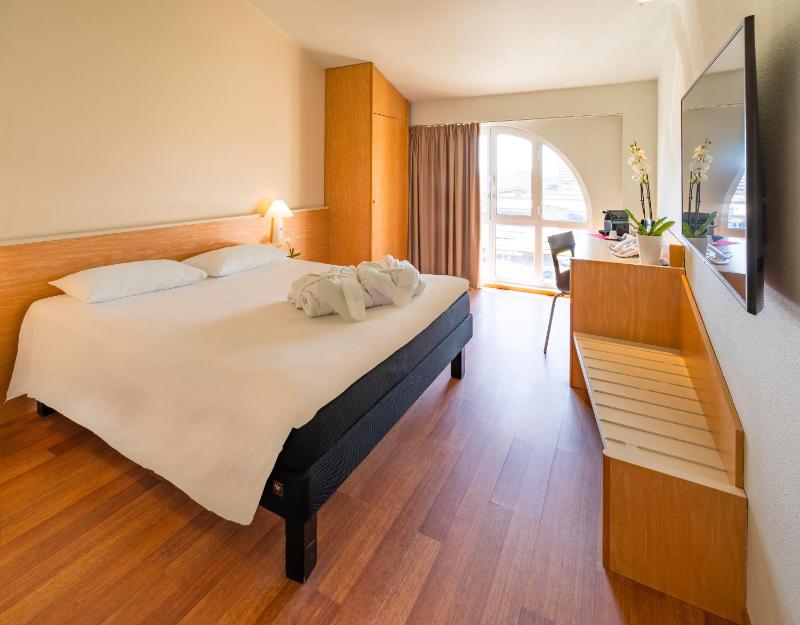 Executive Double Room image 3