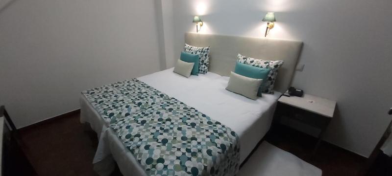 Double Room image 2
