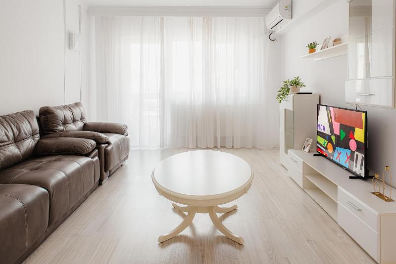 Central Downtown Unirii Apartment Images