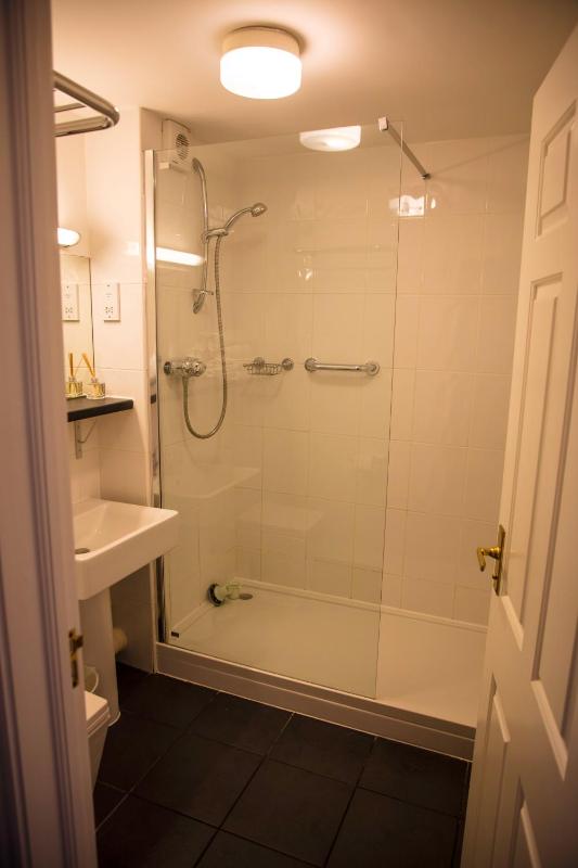 The Charlton Boutique Hotel - image 15