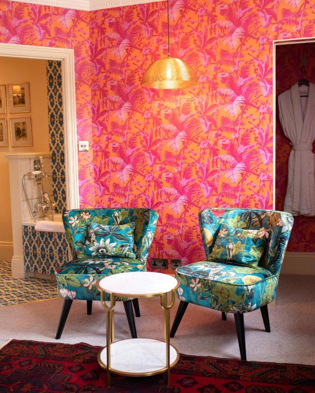 Superior Double Room image 4