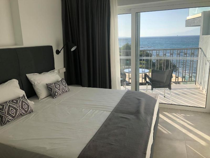 Standard Double Room image 1