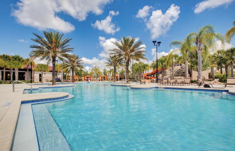 Beautiful 9 bedroom pool home located in the Solterra Resort! home - image 25