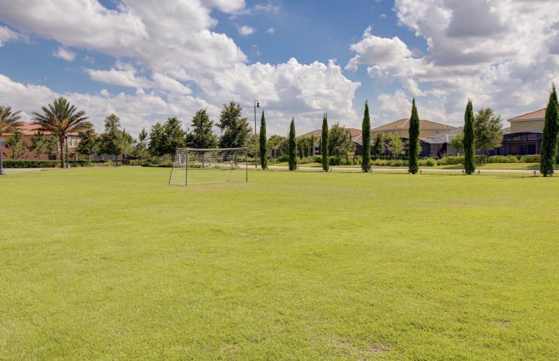 Beautiful 9 bedroom pool home located in the Solterra Resort! home - image 30