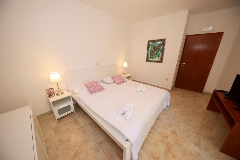 Holiday house with a swimming pool Zadar - Diklo Zadar - 15336 - image 40