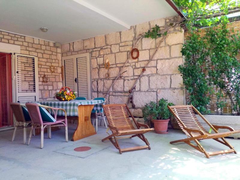 Two-Bedroom Apartment with Terrace and Sea View image 4