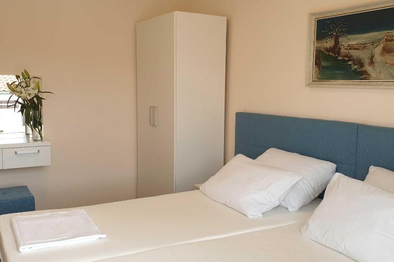 Studio with Balcony and Sea View image 4
