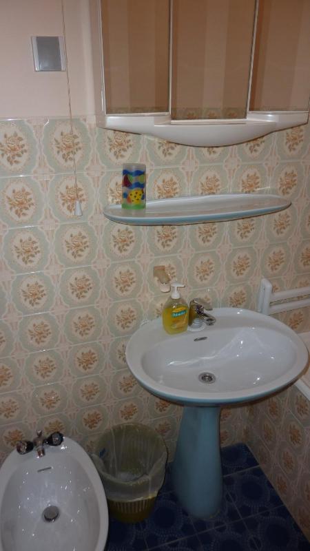 Double Room with Balcony image 4