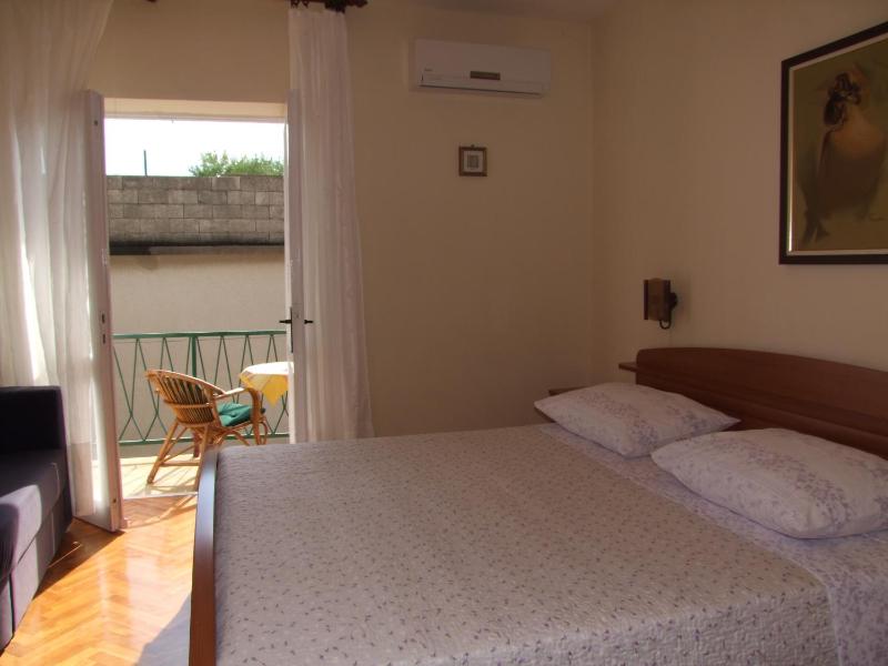 Apartments by the sea Baska Voda Makarska - 15461 - image 13