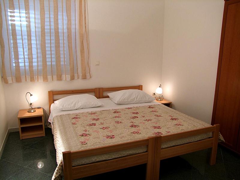 Apartments by the sea Baska Voda Makarska - 15461 - image 10