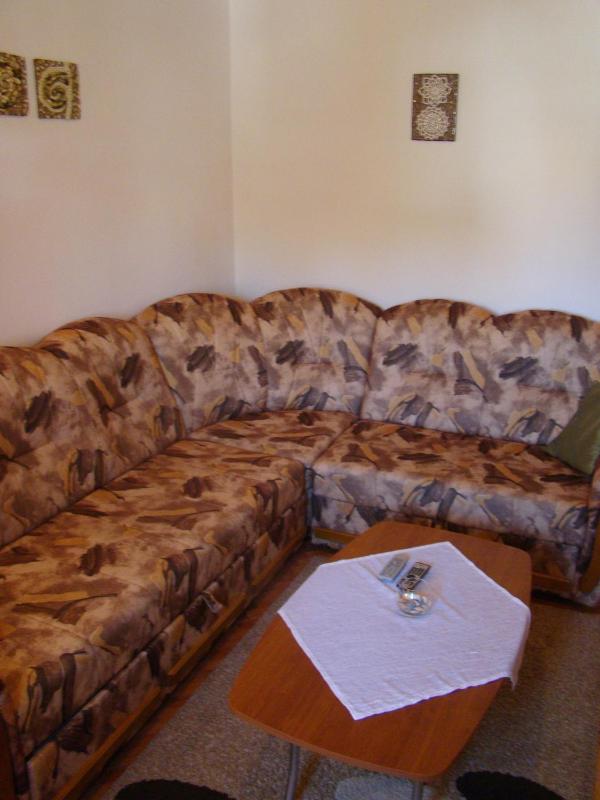 One-Bedroom Apartment with Terrace and Sea View image 1