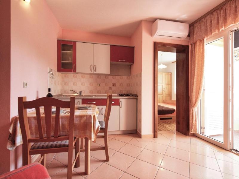 Apartments by the sea Srima - Vodice Vodice - 15621 - image 10