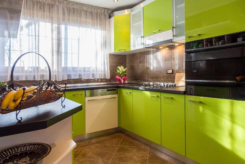 One-Bedroom Apartment with Terrace image 4